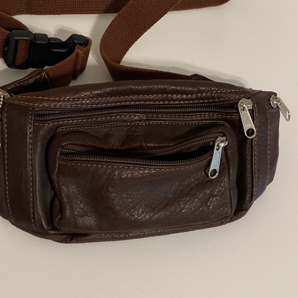 Coronado Leather Fanny pack Waist belt Bag with locking zipper with keys new - Picture 2 of 11